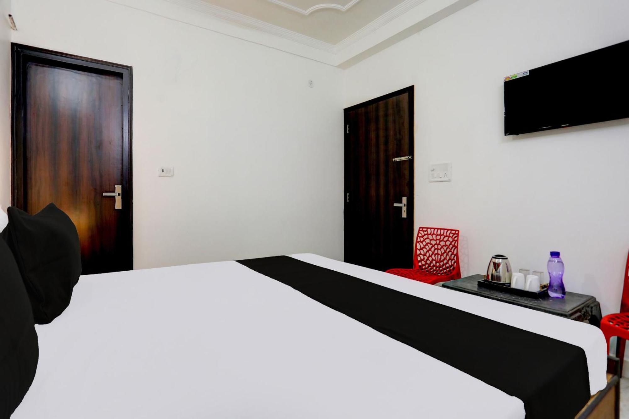Super Hotel Live View Indraprast ภายนอก รูปภาพ